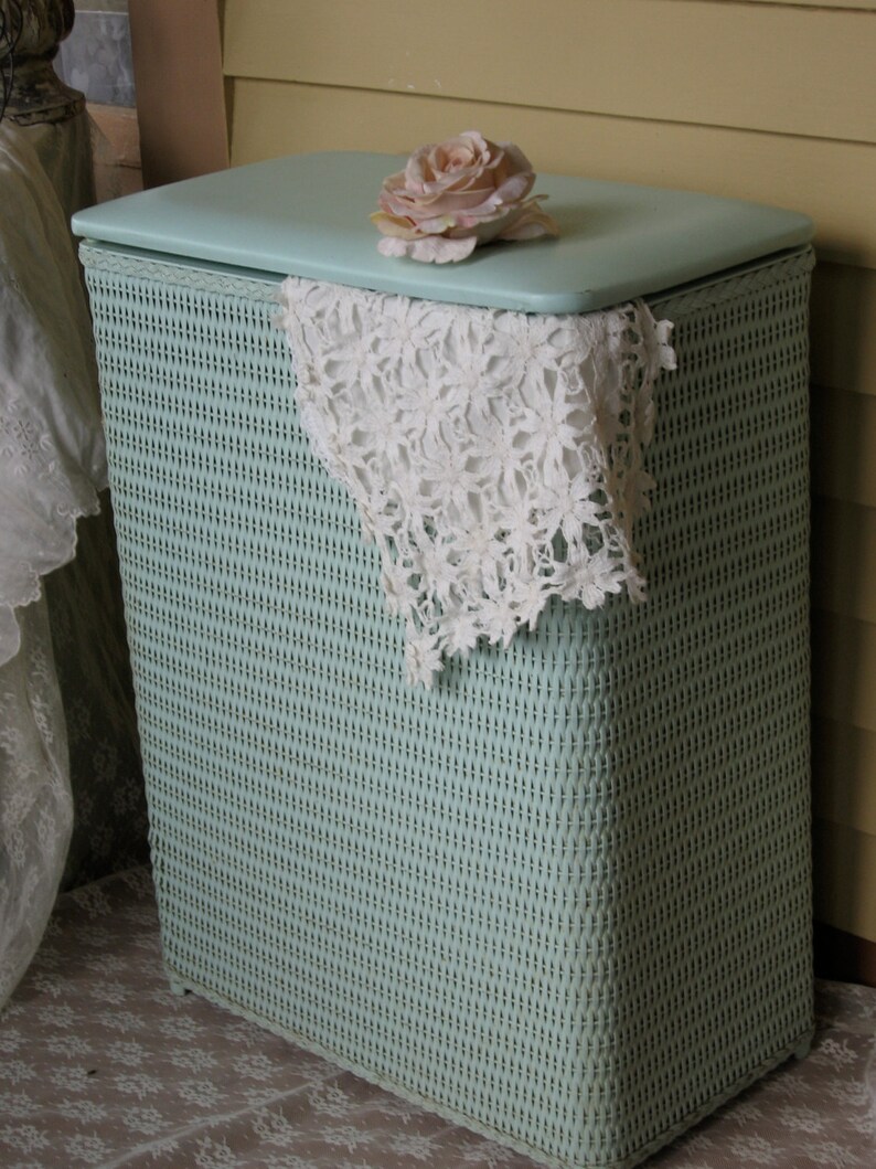 Vintage Laundry Hamper / Vintage Mint Green Pearl Wick Hamper/ Etsy