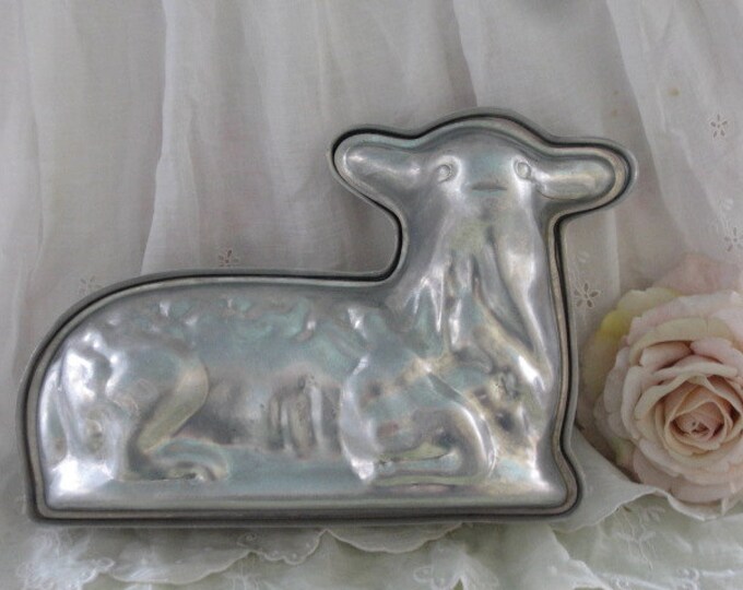Vintage Lamb Cake Mold/ Pan 2 Part Vintage Cake Pan Lamb Etsy