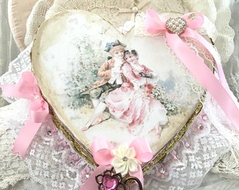 Pink Lace Heart Shaped Box, Shabby French Couple, Coquette style Decorative box, Vintage style valentine decor, Fanny Pippin