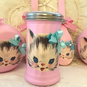 Vintage Kitty Kitchen Decor, Sugar Shaker jar, Kitschy Kitty cat with bow, Cocoa Bar, Retro Pink Powder shaker jar, Fanny Pippin