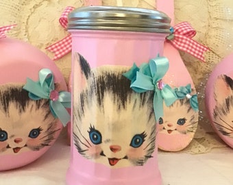 Tarro mezclador vintage con forma de gatito rosa atómico: decoración de cocina retro