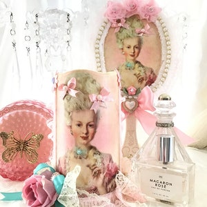 Marie-Antoinette rose minable, bougie sans flamme, déco française minable, bougie LED, bougie shabby chic à piles, bougie à piles, Fanny Pippin