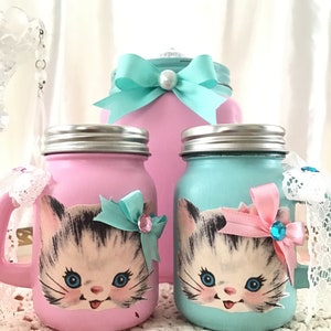 Vintage Kitty Kitchen Decor, Salt & Pepper Shakers, Atomic Pink, Kitschy Kitty cat with bow, Retro Pink Spice shaker jars, Fanny Pippin