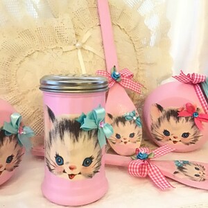 Vintage Atomic Pink Kitty Shaker-burk: Retro köksinredning bild 10