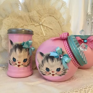 Vintage Atomic Pink Kitty Shaker-burk: Retro köksinredning bild 6
