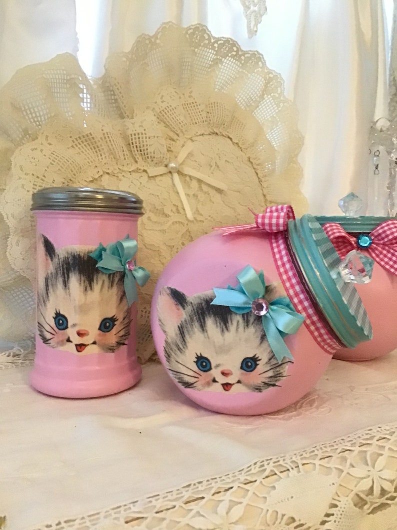 Vintage Atomic Pink Kitty Shaker-burk: Retro köksinredning bild 6