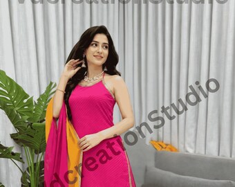 Conjunto Sharara con estampado digital en color rosa, traje de georgette sintético grueso.
