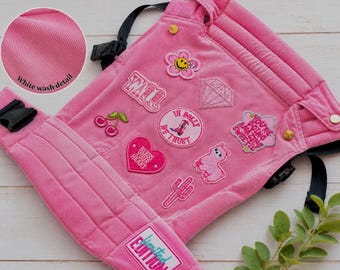 Porte-bébé personnalisé, Cadeau bébé personnalisé, Cadeau personnalisé Nouvelle maman. Porte-bébé brodé. Porte-bébé unique en son genre. Porte-bébé rose.