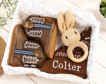 Texas Western baby cowboy boots gift. Western Baby cowboy outfit. Newborn infant cowboy baby boots. Baby cowboy hat. Western baby gift