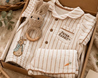 Déguisement classique lapin pour bébé garçon, cadeau boutique pour bébé garçon, héritage vintage pour bébé, cadeau de baby shower pour bébé garçon, lapin Cottagecore bébé.