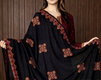Hand Embroidered Balochi Chadar | Traditional Pakistani Georgette Shawl with Mirror Work