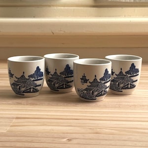 Set of 4 Vintage Churchill England Willow Egg Cups, Blue and White English Transferware