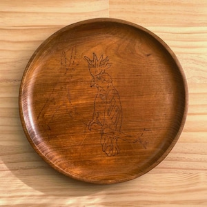 Assiette en bois cacatoès pyrogravé vintage, bois australien tourné à la main, décor de ferme rustique