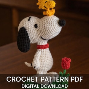 Puede incluir: Juego de tres tazas de cerámica color crema con esmalte moteado. Cada taza presenta un diseño floral pintado a mano en tonos azules, verdes y amarillos. Tienen una forma simple y redondeada, con asa.