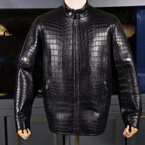 Herren Schwarz Krokodil Strukturierte Echtlederjacke | Handgefertigte Luxus Biker Style Oberbekleidung | Geschenk für Ihn