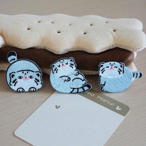 Embroidered Pallas Cat Patch, Kawaii Manul Applique, Self-Adhesive (DIY)