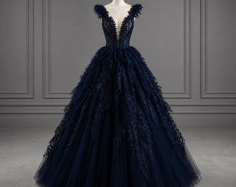 Robe de mariée gothique en tulle bleu foncé, robe de mariée robe de bal brodée en V profond, robe de mariée alternative pour Halloween