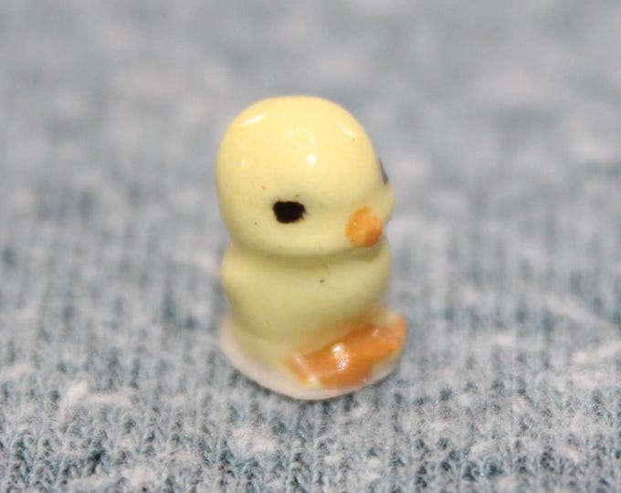 Vintage Hagen Renaker Miniature Figurine Tiny Chick Baby Chicken