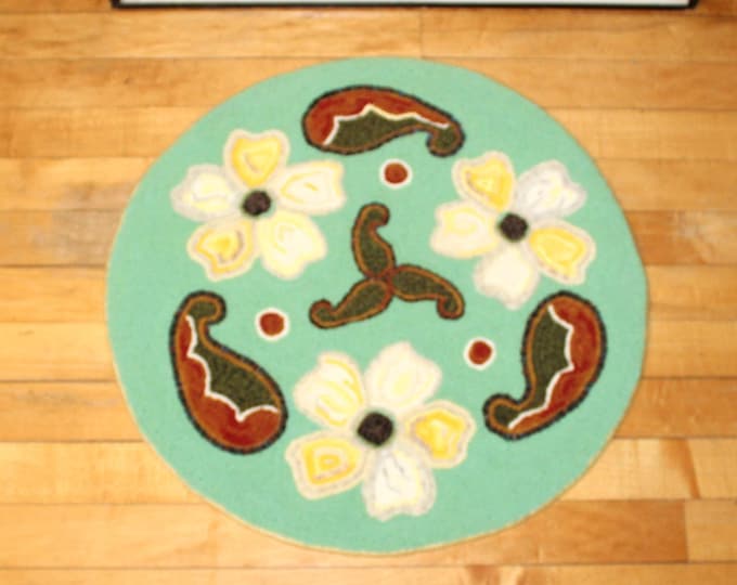 Vintage Hooked Rug Table Mat Wall Hanging Paisley Blossoms 20"