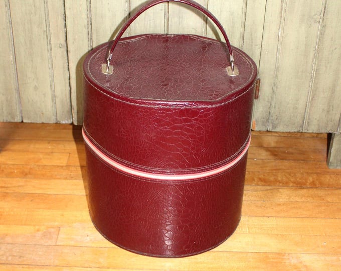 VTG 60s Munro Red Alligator Print Hat Box Travel Case – Mid Century Carry All