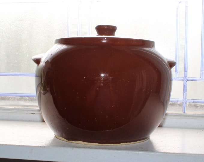 Watt Pottery Brown Ovenware Bean Pot #76