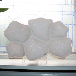 Jeannette Glass Shell Pink Divided Venetian Tray Vintage 1950s