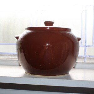 Watt Pottery Brown Ovenware Bean Pot #76