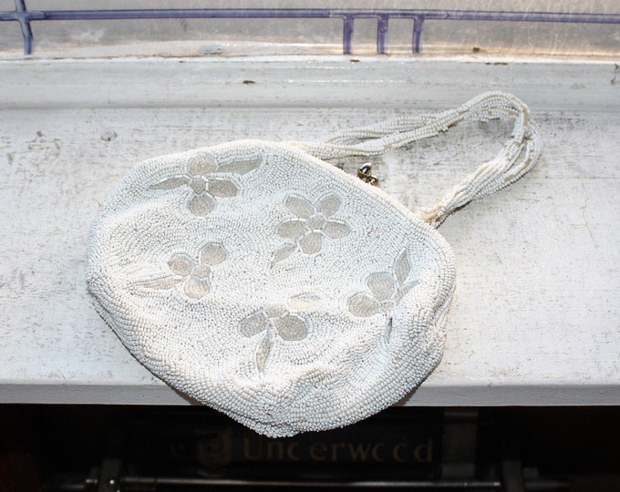 Vintage Walborg White Beaded Purse Handbag