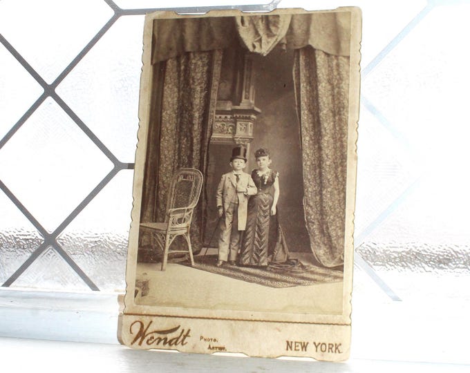 Antique Cabinet Card Photo Major Willie Ray & Wife Circus Performers Midget 1891