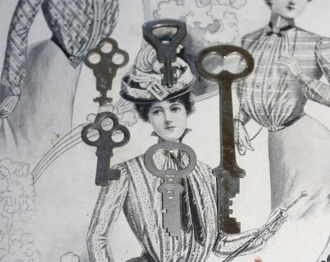 4 Antique Skeleton Keys