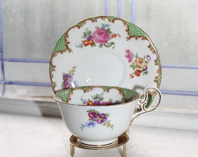 Vintage Aynsley Tea Cup & Saucer 8971