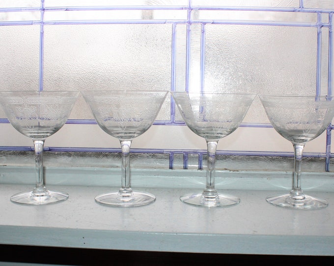 4 Vintage Art Deco Champagne Glasses Etched Garland and Flower Urns