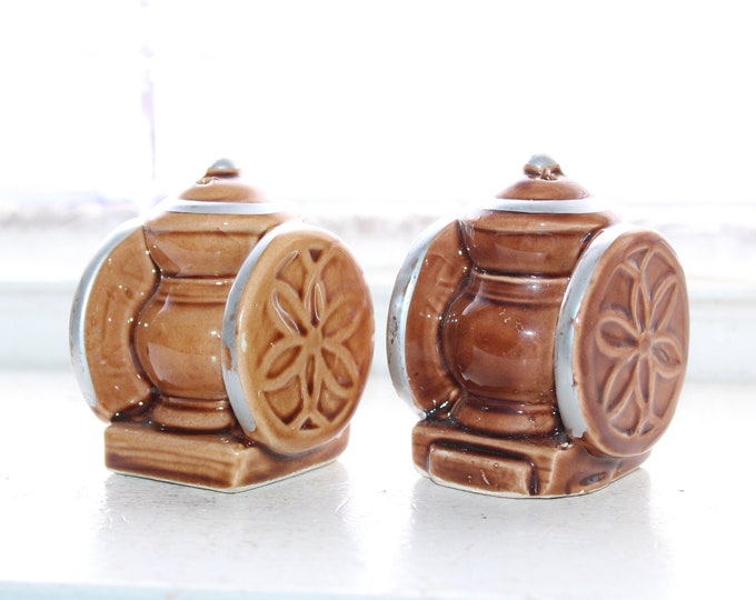 Vintage Salt & Pepper Shakers Coffee Grinders 1950s