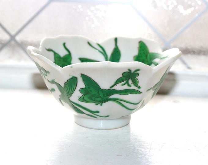 Vintage Chinese Yang Cheng Porcelain Butterfly Lotus Bowl Canton City