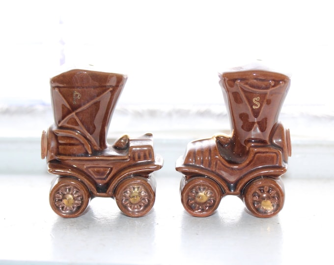 Vintage Salt & Pepper Shakers Cars Old Jalopy 1950s