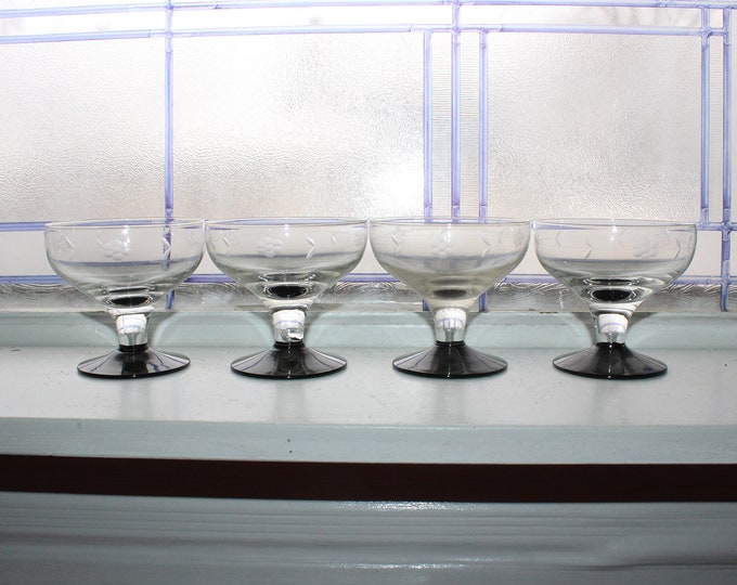 4 Art Deco Weston Champagne Glasses Etched with Black Bases