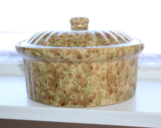 Antique Sponge Ware Casserole with Lid Stoneware Rustic Farmhouse