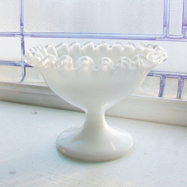 Vintage Fenton Silver Crest voetstuk schotel melkglas