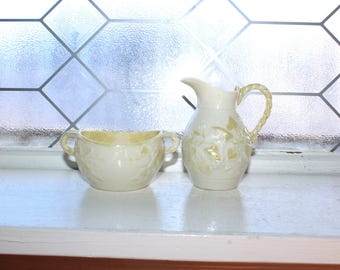 Jarra y azucarero Belleek Ivy amarillo vintage, tercera marca negra