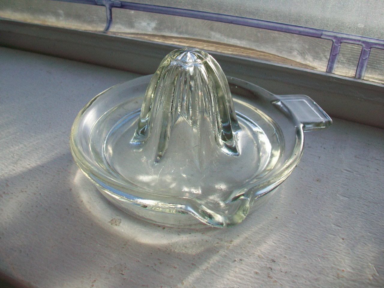 Vintage Glass Reamer Juicer Tab Handle