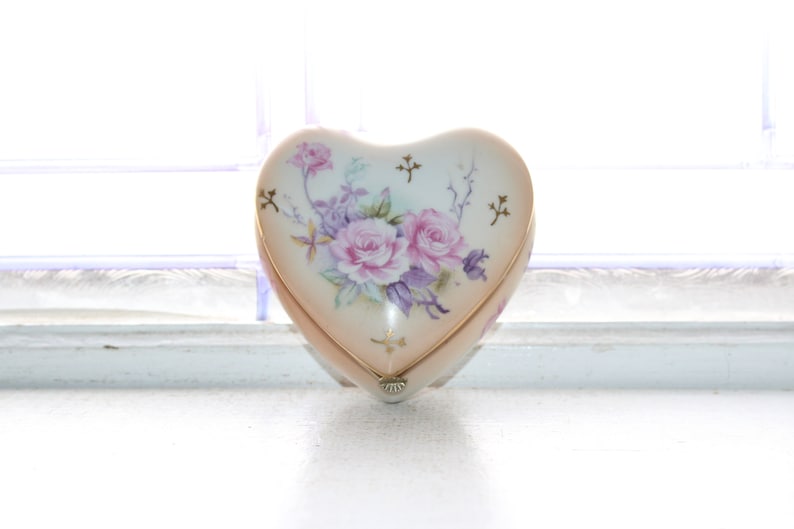 Vintage Porcelain Jewelry Box Heart Shaped Lefton