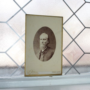 Vintage kastkaart foto Victoriaanse man met baard