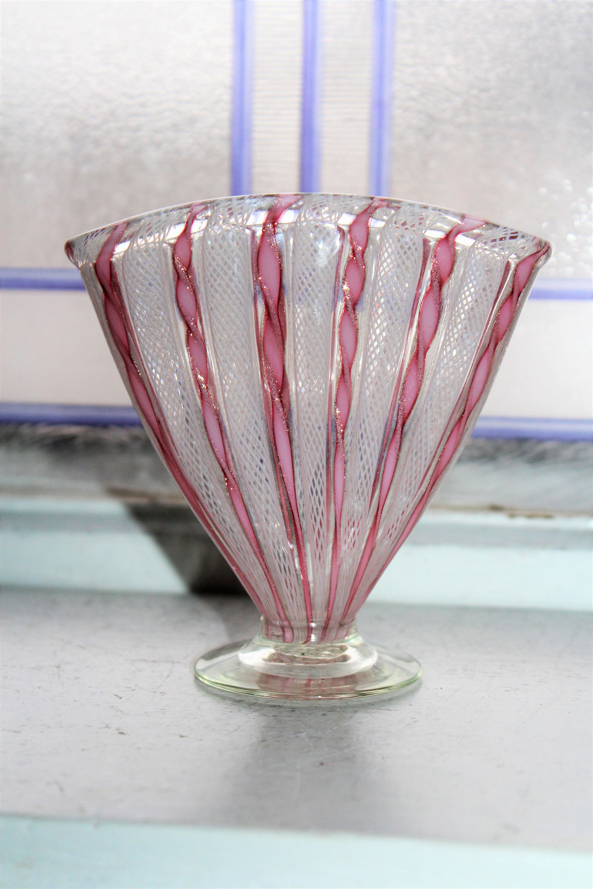 Vintage Murano Glass Fan Vase Pink Copper White Latticino Ribbons