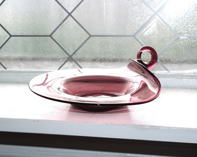 Mid Century Amethyst Purple Glass Bon Bon Dish Nappy with Ring Handle