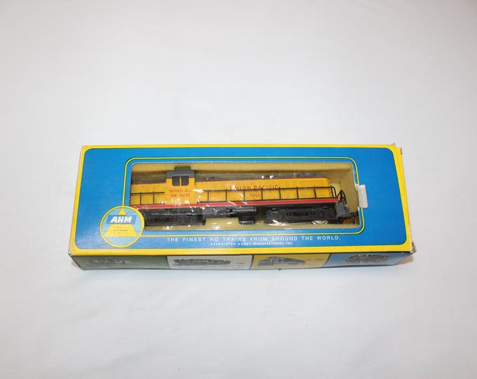 HO Rivarossi Union Pacific RR Fairbanks Morse A-Dummy Diesel Engine 5034D Ahm