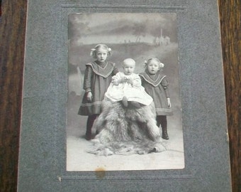 Vintage Cabinet Card Photograph 1800s Victorian Children On A Fur 6 1/2 x 5