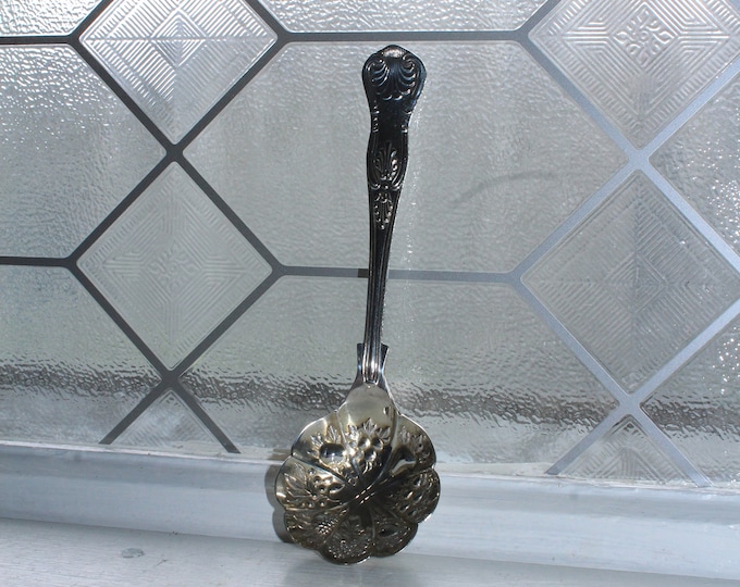 Antique Jonas Bowen Sheffield Scalloped Silverplate Nut Spoon
