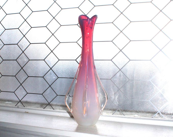 Rare Italian Murano Pink Winged Torpedo Vase by Fratelli Toso 1950s