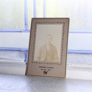 アンティーク Carte De Visite CDV 写真 ビクトリア朝の男性 1800 年代
