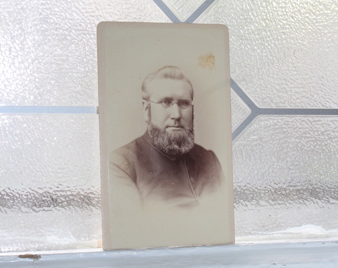 Antique Carte De Visite CDV Photograph Victorian Man with Beard 1800s